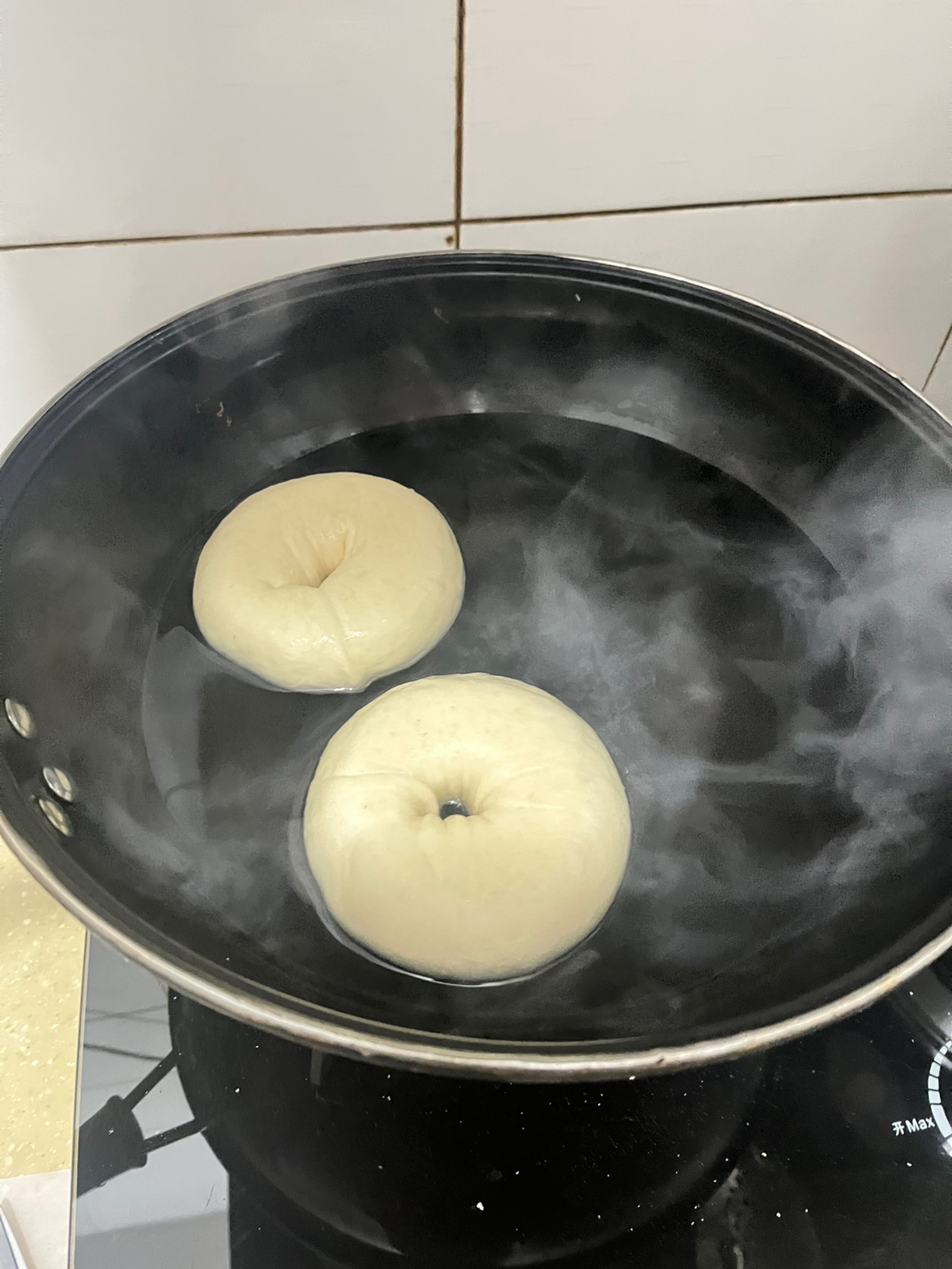 Homemade Plain Bagel Recipe