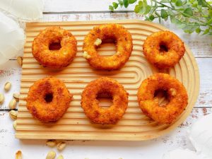 Pistachio Onion Donuts